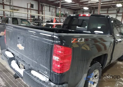 2018 Chevrolet Silverado 1500 2Lt из США, поврежденный, VIN 3GCUKREC2JG178119